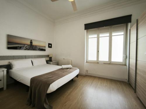 Postel nebo postele na pokoji v ubytování FLORIT FLATS - The Ausias March Apartment