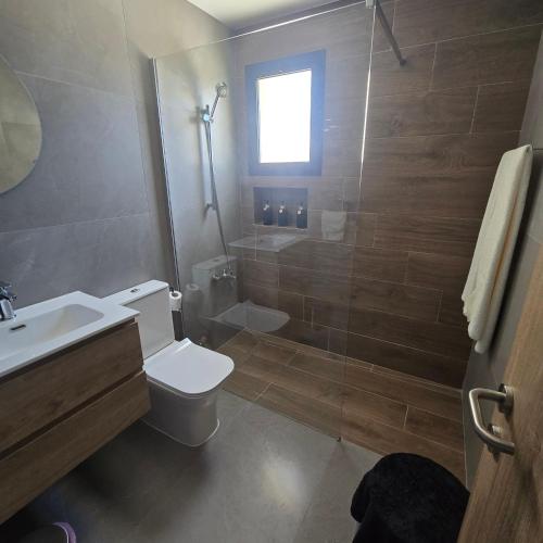 Ένα μπάνιο στο Emily's one bedroom flat