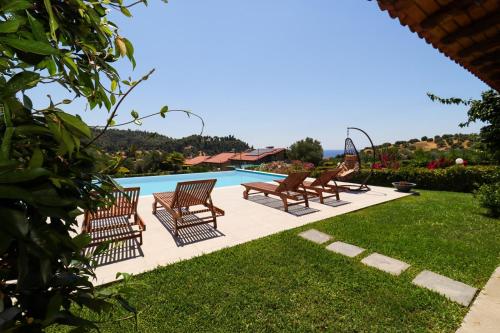 Piscina di Blue Dream Villa o nelle vicinanze