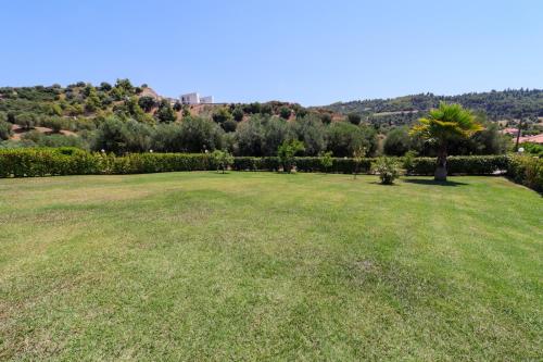 Paesaggio naturale nelle vicinanze della villa