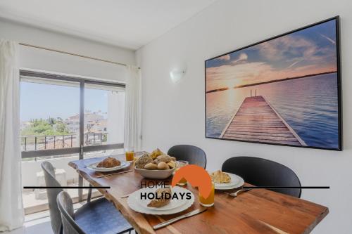 Φαγητό σε αυτό το διαμέρισμα ή κάπου εκεί κοντά