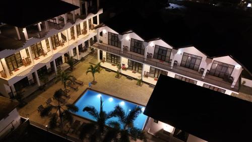 Piscina en o cerca de SKY SEA-Arugambay