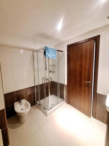 Bagno di Aphrodite Plaza