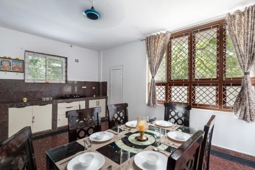 Χώρος καθιστικού στο DLR FarmhousePrivate Pool4BHKACWi-Fi