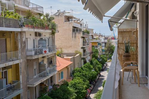 Earthy Comfort 2bd Apt With Koukaki Views