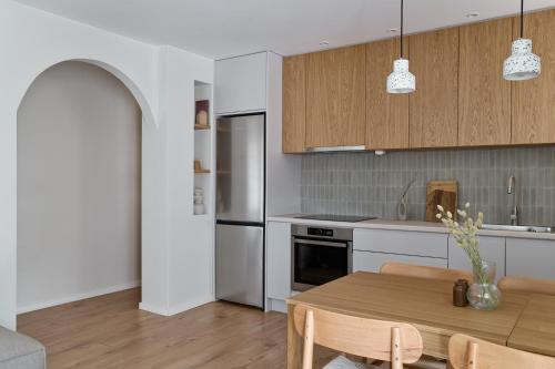 Earthy Comfort 2bd Apt With Koukaki Views
