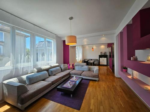 Simply The Best - Vitosha blvd