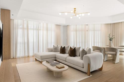 DAYF-ROD Luxurious 2 Bed Apartment in Souk Al Bahar