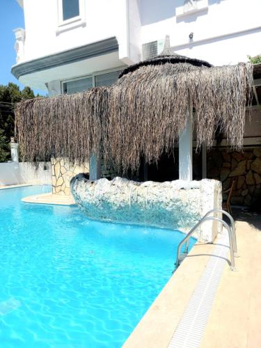 Gallery image of ClupCapella in Marmaris
