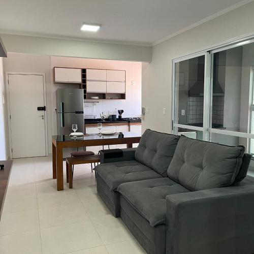 Una cocina o cocineta en Apartamento próximo ao centro e Unesp Jardim Europa