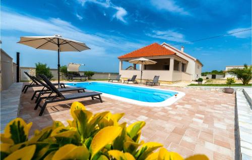 Amazing Home In Benkovac