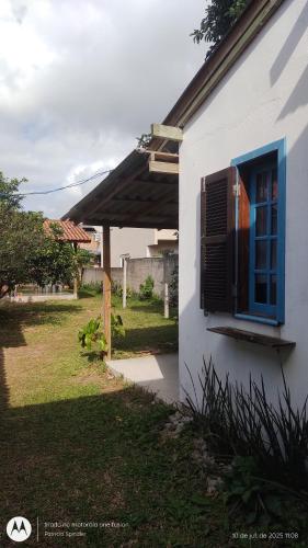 El edificio en el que está el chalet de montaña
