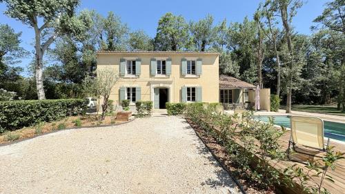 Πισίνα στο ή κοντά στο Mas Provençal près d'Avignon
