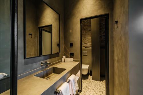 Lecole Hotel By Cityloftにあるバスルーム