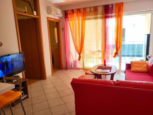Apartment Algor 2 steps from the sea
