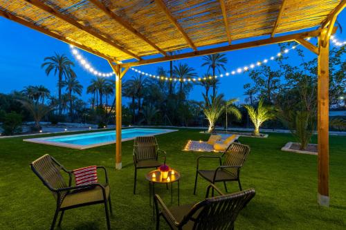 Historical Palms by Fidalsa