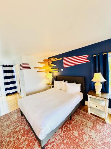Acadia Ocean View Hotelにあるベッド