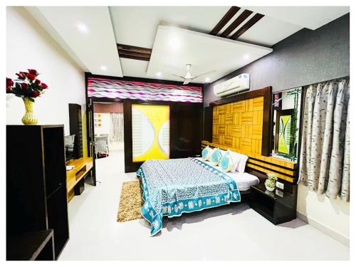 Postel nebo postele na pokoji v ubytování Hotel J-K Residency In Muzaffarpur Full AC OR NON AC ROOM