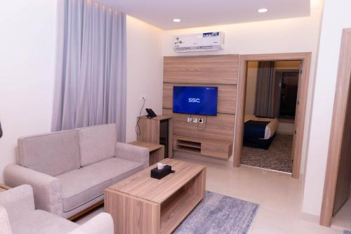 Televisyen dan/atau pusat hiburan di فندق نجمة مارينا Marina Star Hotel