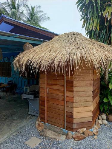 Φωτογραφία από το άλμπουμ του Tropical Reserve Hostel σε Baan Khai