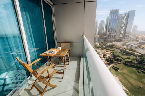 Beautiful 1BR-Fully Furnished- Balcony-Pool & Gym