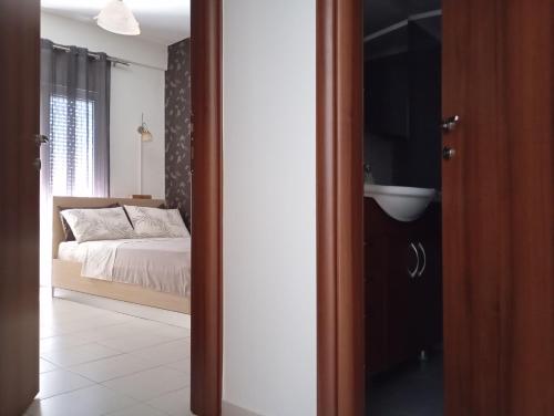 OpenView Apartment on Metro Station - Easy Parking