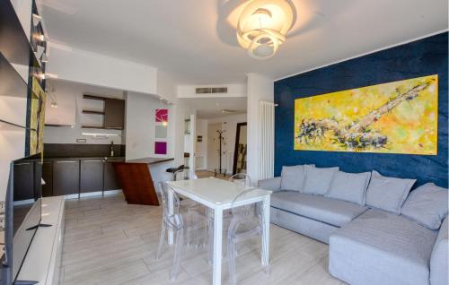 Η κουζίνα ή μικρή κουζίνα στο 2 Bedroom Cozy Apartment In Recco