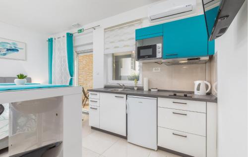 Cozy Apartment In Pula With Wifi