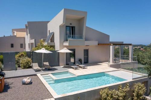 Stefania by Vintage Travel