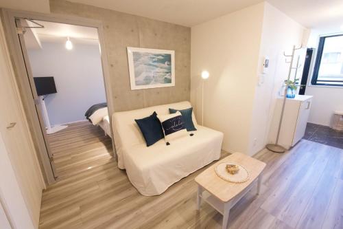 TOMALCO INN NAKANO 2 3F Flat 2 Bath 13 min to Shinjuku from Honancho