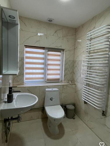 Un baño de Синевирська перлина