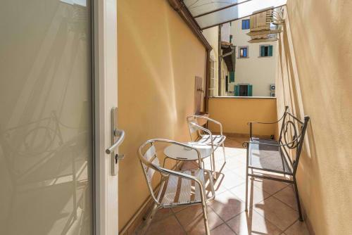 Brand new apartment in the heart of Florence by MMega