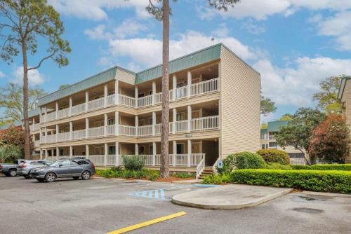 Beach Haven 1BR Steps to Ocean w Pool & Grill photo 7