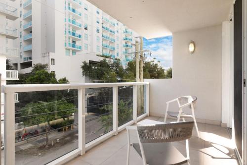 Un balcón o terraza de Roami at Habitat Brickell