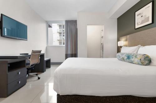 Cama o camas de una habitación en Roami at Habitat Brickell