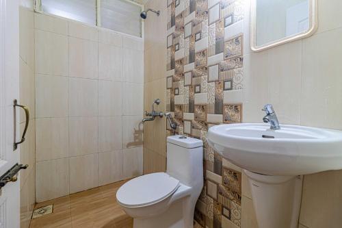 Koupelna v ubytování Elegant 4Bhk Stay With Pool Near Beaches 2BHKX2