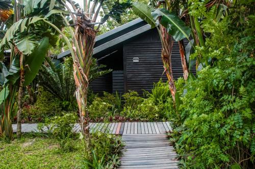 Κήπος έξω από το Nwabu Lodge Sodwana Bay