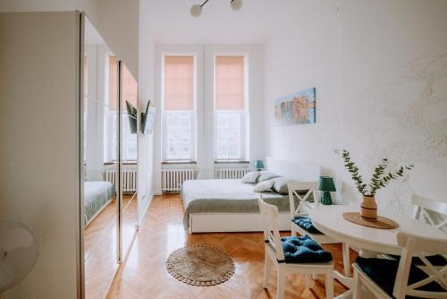 Ένα ή περισσότερα κρεβάτια σε δωμάτιο στο Photo and video Old factory view