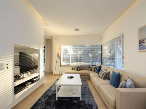 Contemporary Vilamoura Villa Stunning Open Plan Design Villa Azure Elegance