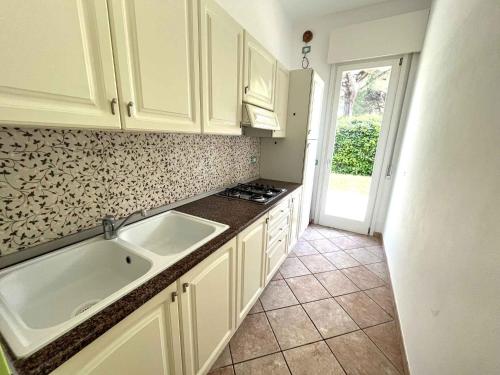 Η κουζίνα ή μικρή κουζίνα στο Apartment in Bibione 54648