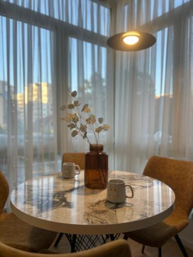 Fotografie z fotogalerie ubytování Alles Komuna studio apartment v destinaci Tirane
