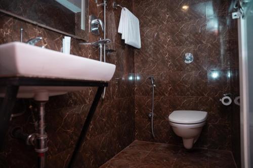 Un baño de Hotel Lahana