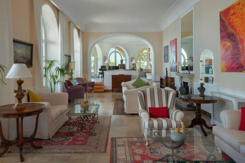 Posezení v ubytování Hotel Caesar Augustus