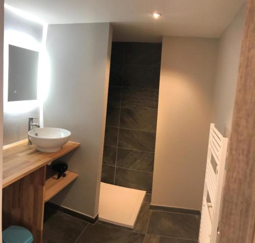 Gallery image of chambre avec garage moto in Lanslebourg-Mont-Cenis