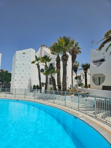 Modern Apt - Roof Terrace - Close to beach