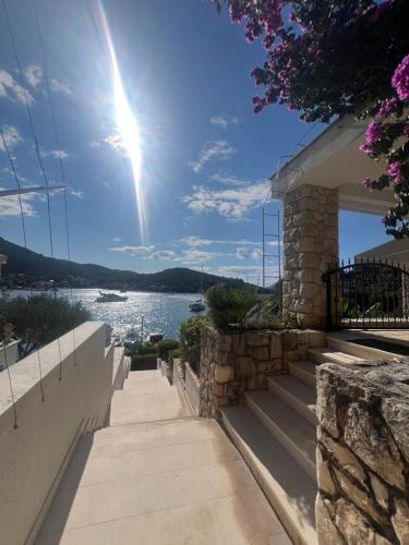 a view of the water from a house at Korcula Apartment direkt am Meer -Zrnovska banja -2,5 km zur Altstadt Korcula in Korčula