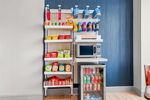 Dapur atau dapur kecil di Spark by Hilton Victoria