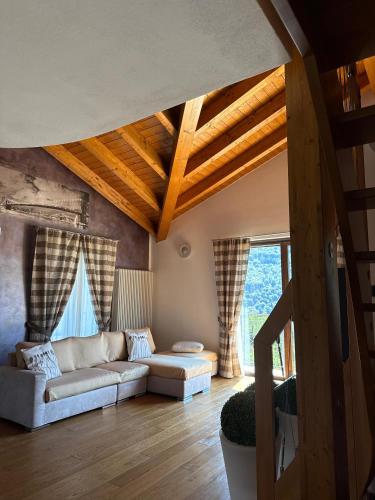 Χώρος καθιστικού στο Casa Valsassina