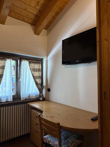 Μια τηλεόραση ή/και κέντρο ψυχαγωγίας στο Casa Valsassina