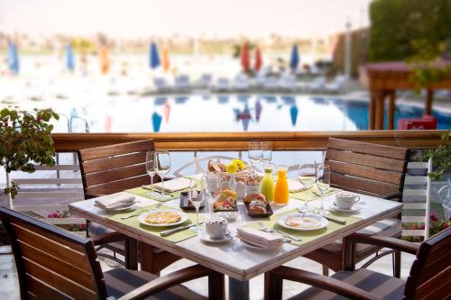 Nourriture dans l'hôtel ou à proximité